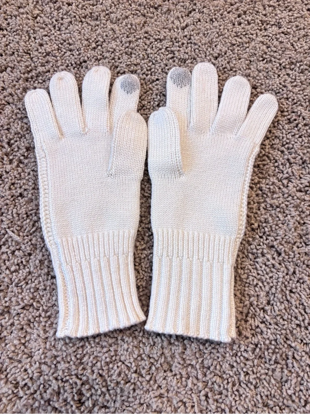 White House/Black Market Touchscreen Compatible Tech Gloves